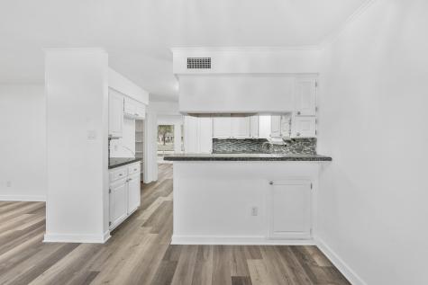 5127 W Bellfort Avenue Houston TX 77035