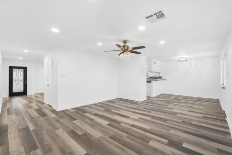 5127 W Bellfort Avenue Houston TX 77035