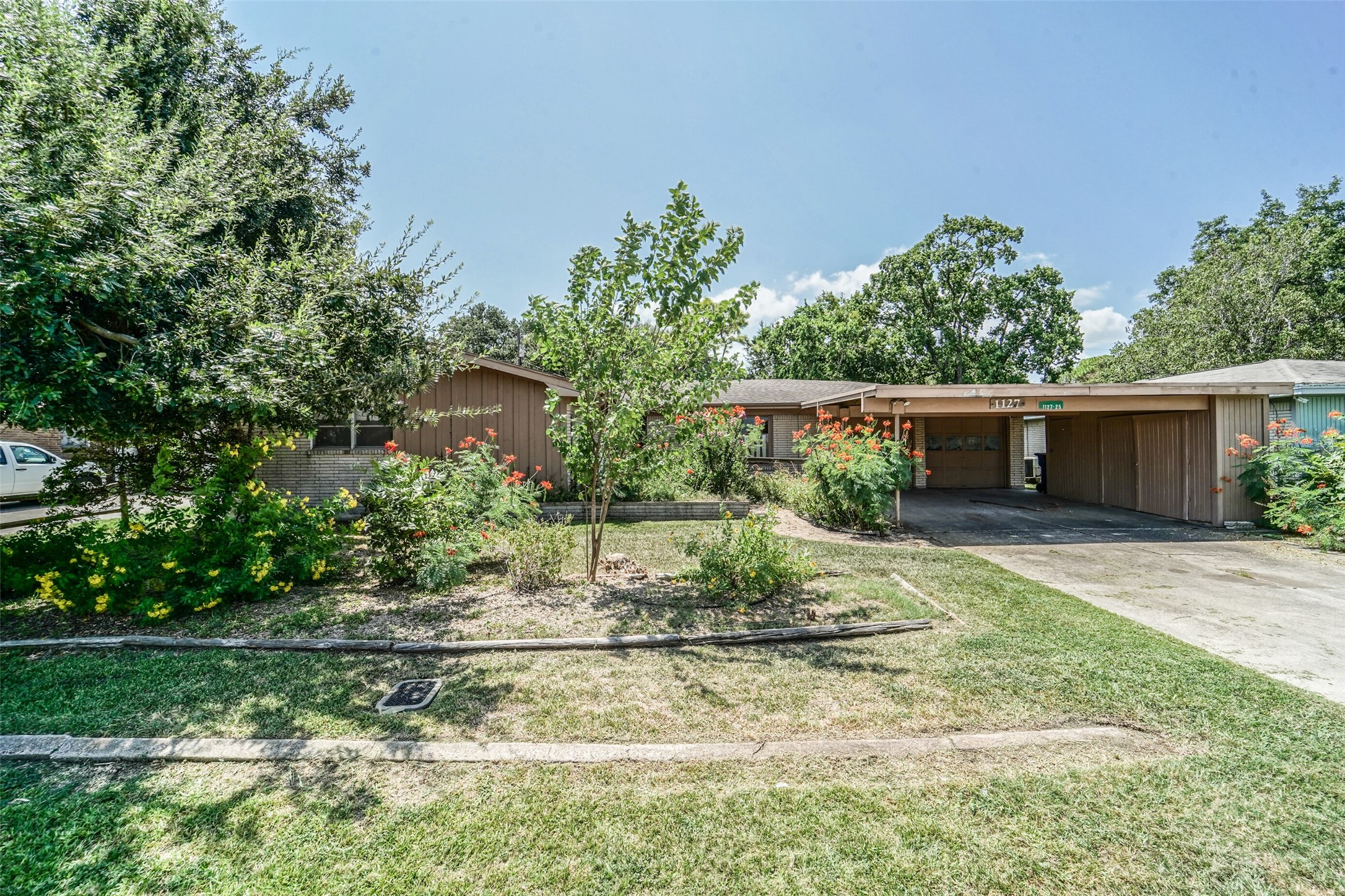 1127 25th Avenue N Texas City TX 77590