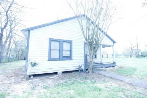 421 Bolton Street Wharton TX 77488