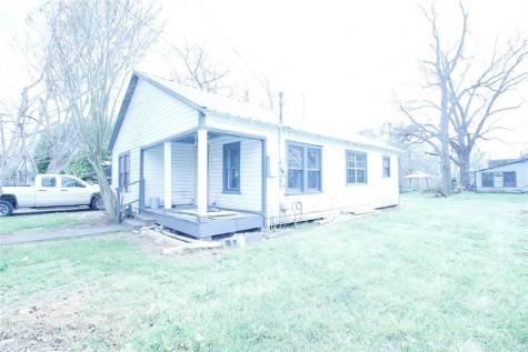 421 Bolton Street Wharton TX 77488