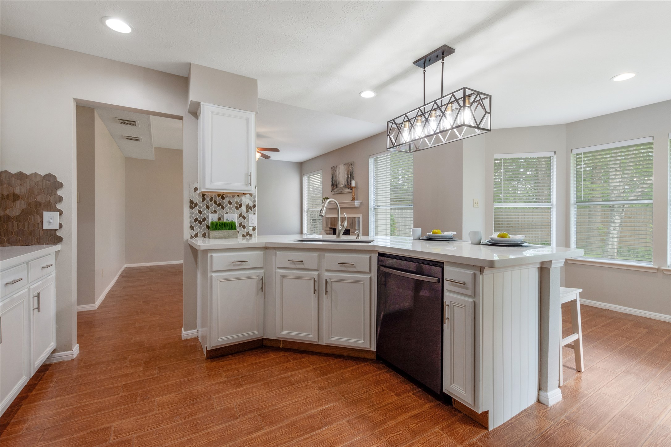 2019 S Mission Circle Friendswood TX 77546
