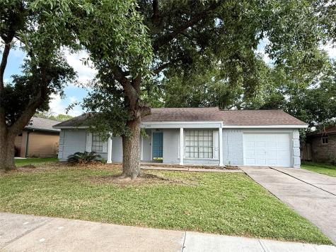 2504 Ewell Drive League City TX 77573