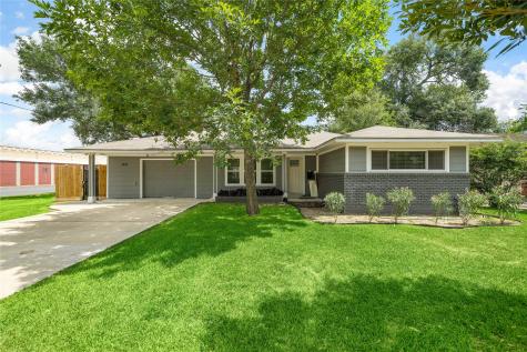 4626 Verone Street Bellaire TX 77401