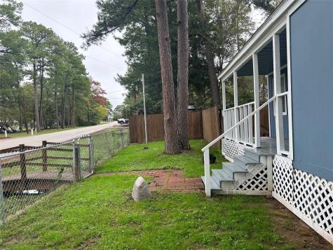 10980 Amblewood Street Willis TX 77318