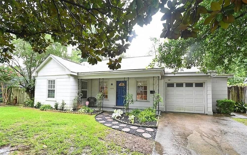 1027 W 43rd Street Houston TX 77018