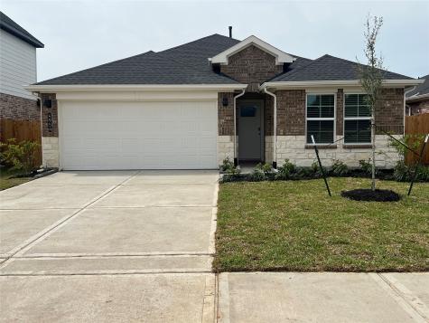 4954 Pine Haven Lane Fresno TX 77545