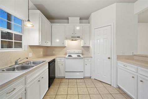 5502 Finch Street B Houston TX 77028