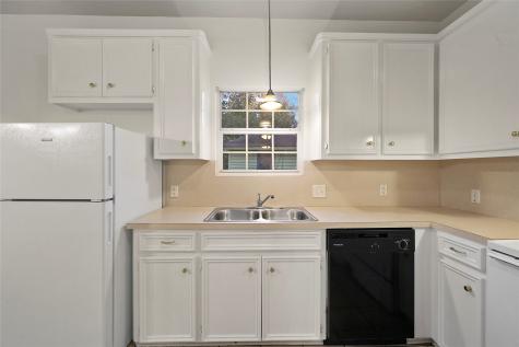 5502 Finch Street B Houston TX 77028