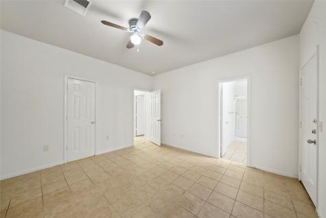 5502 Finch Street B Houston TX 77028