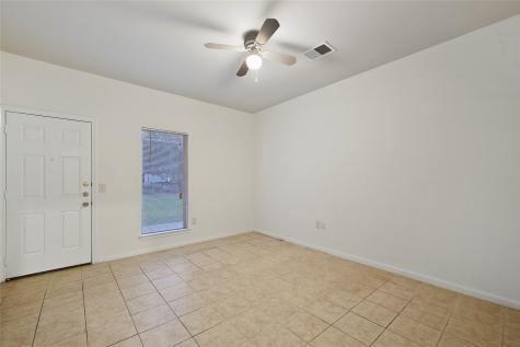 5502 Finch Street B Houston TX 77028