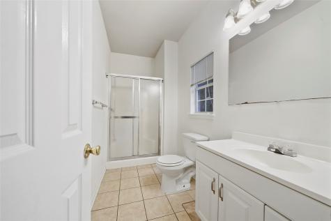 5502 Finch Street B Houston TX 77028