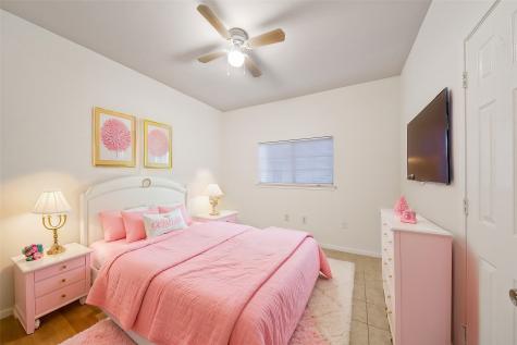 5502 Finch Street B Houston TX 77028
