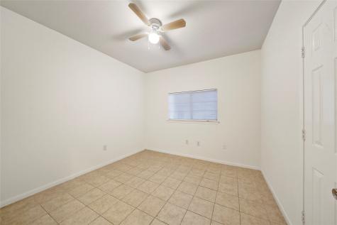 5502 Finch Street B Houston TX 77028