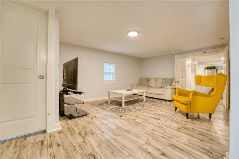1917 Avenue M 1/2 Galveston TX 77550