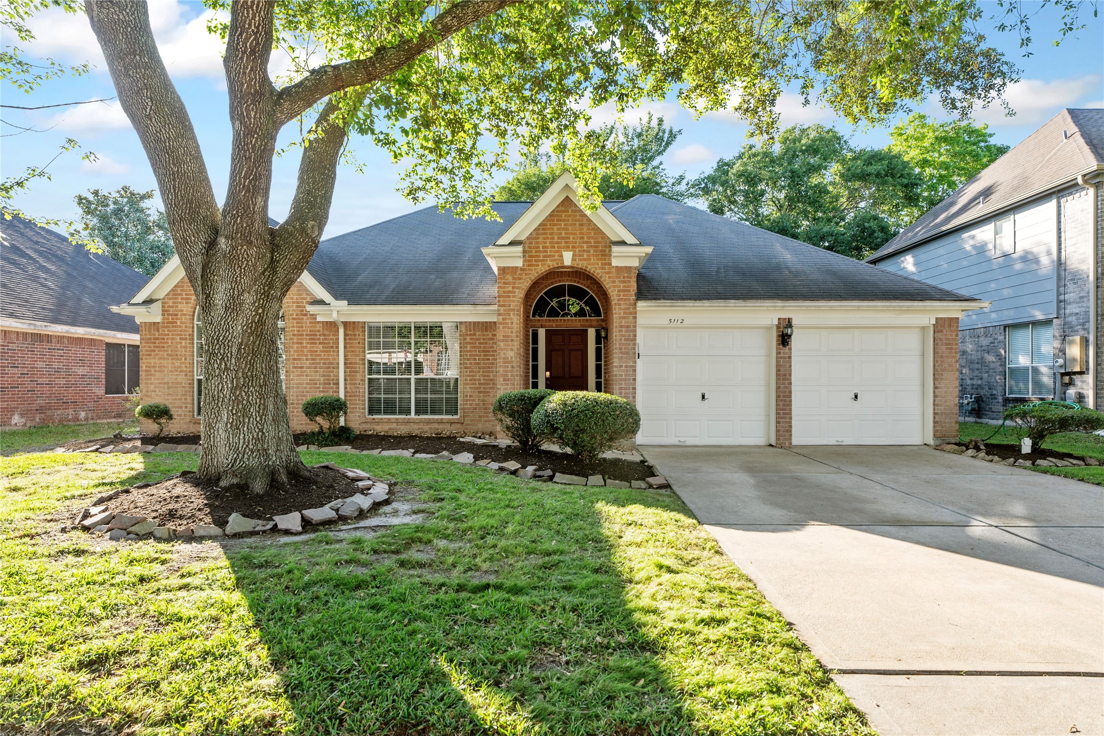 5112 Carefree Drive League City TX 77573