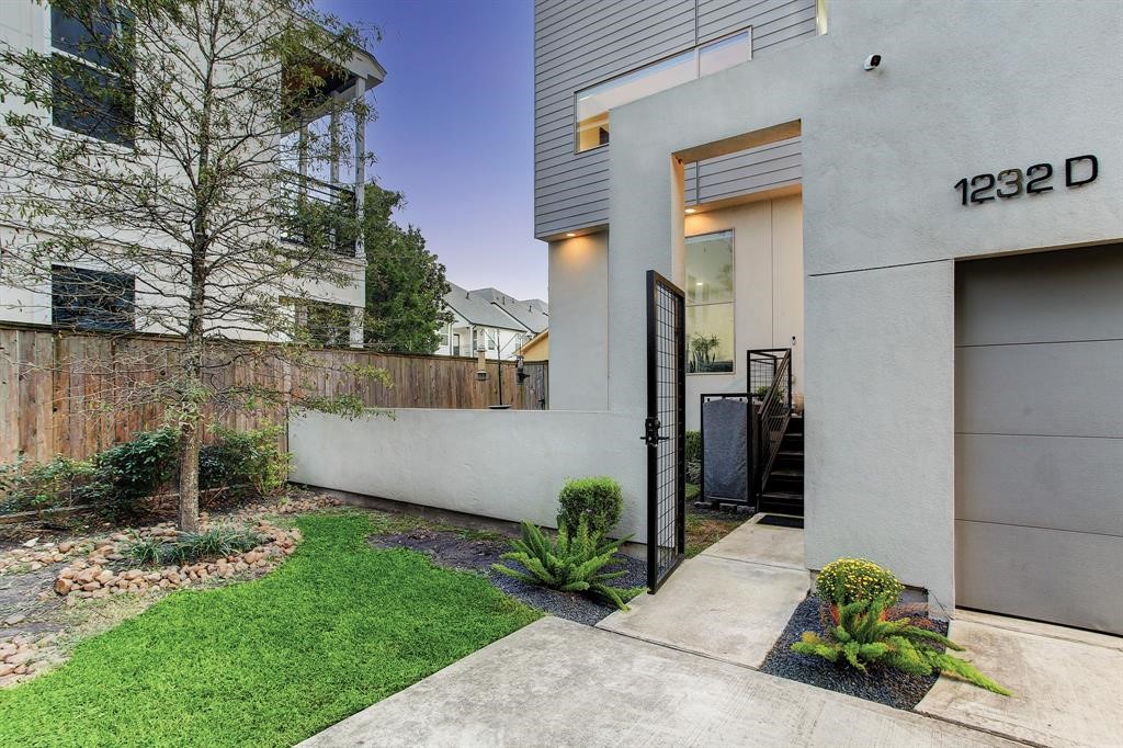1232 W 24th Street D Houston TX 77008