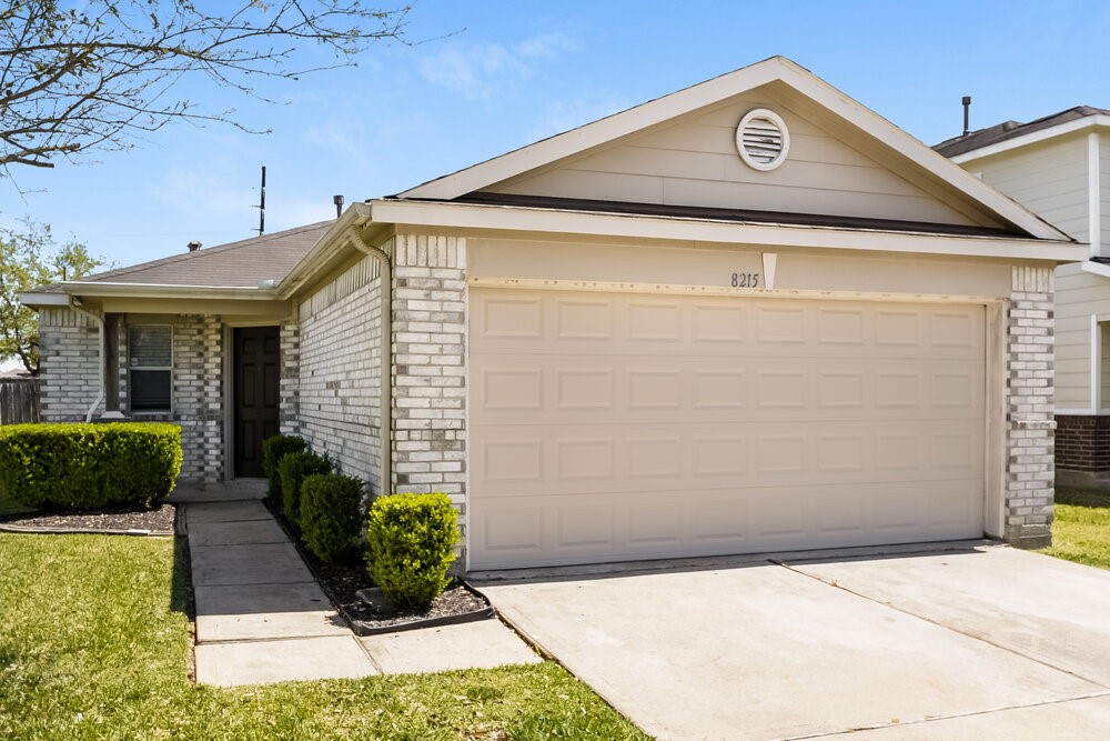 8215 Radial Court Rosharon TX 77583