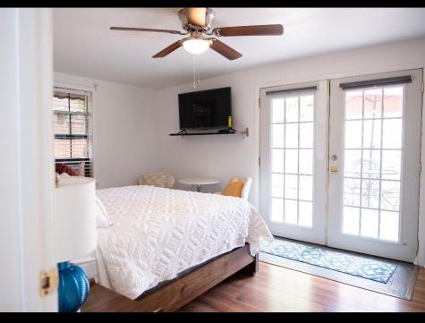 2951 Iola Street Houston TX 77017