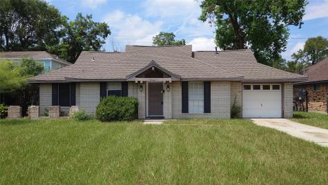 8615 Rockcliff Drive Houston TX 77037