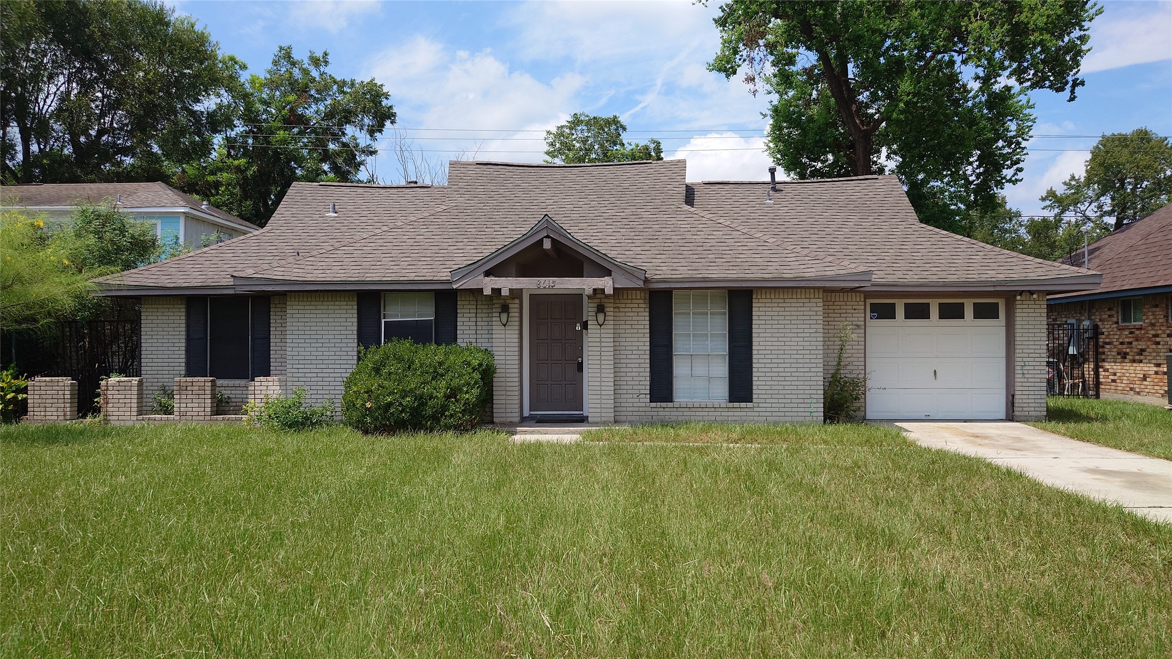 8615 Rockcliff Drive Houston TX 77037