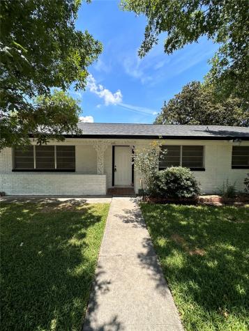 1900 Olive Street Baytown TX 77520