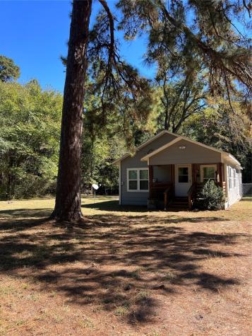 31 Deerfield Road Huntsville TX 77340