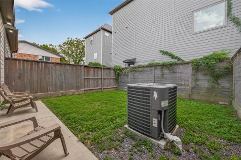 2617 Live Oak Street Houston TX 77004