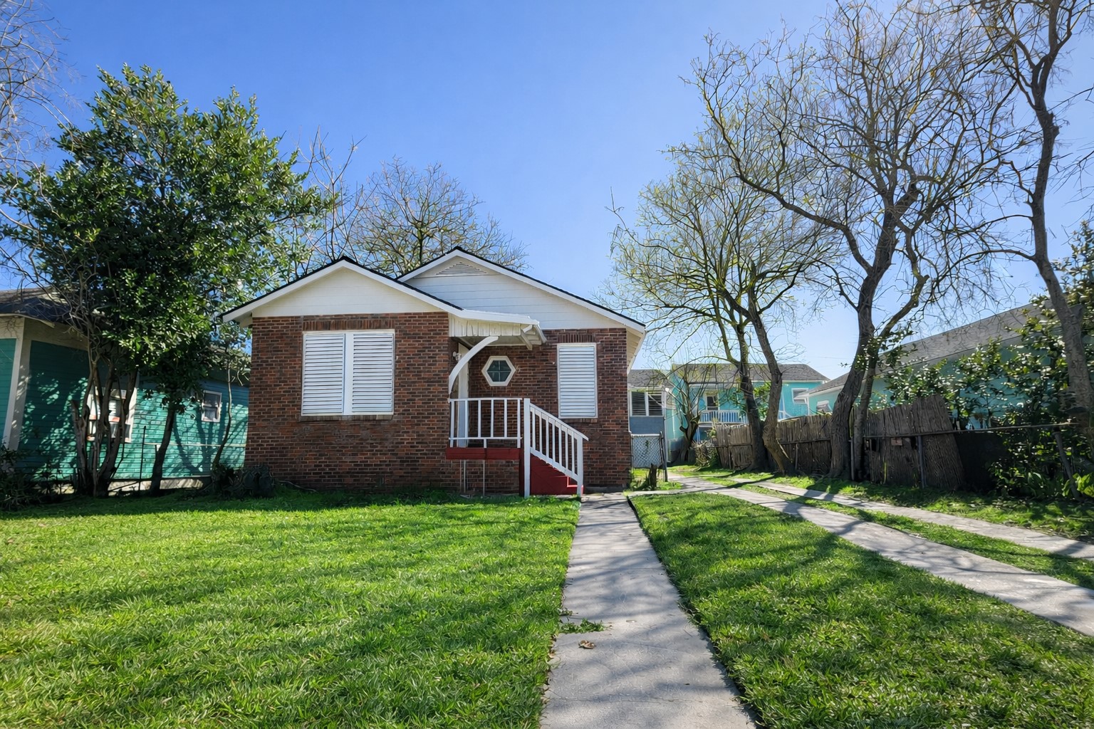 4917 Avenue R 1/2 Galveston TX 77551