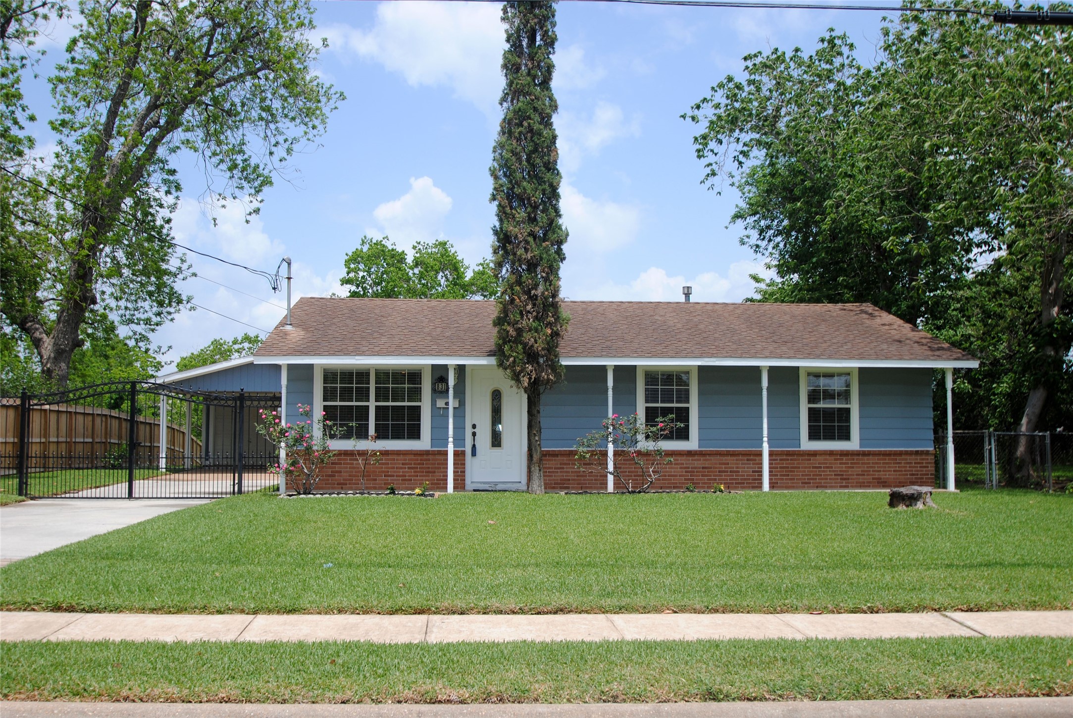 831 W Park Street Sugar Land TX 77498