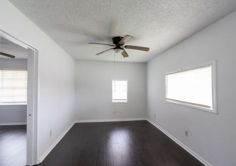 629 13th Avenue N Texas City TX 77590