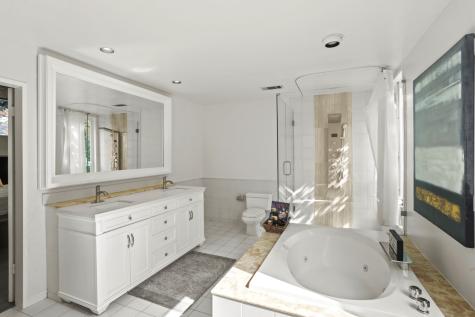 855 Mulberry Lane Bellaire TX 77401