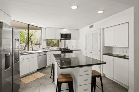 855 Mulberry Lane Bellaire TX 77401