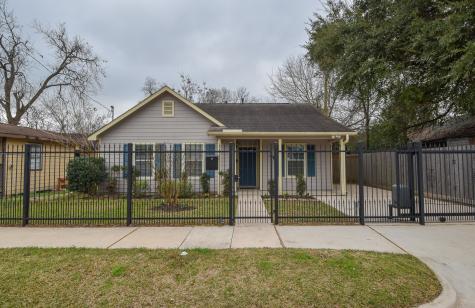 1506 Amundsen Street Houston TX 77009