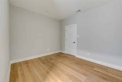 4220 Mckinley Street Houston TX 77051