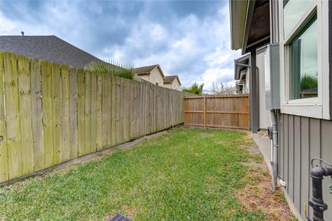 4220 Mckinley Street Houston TX 77051