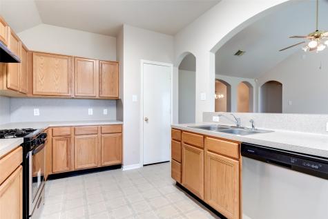 3902 Teal Run Meadows Drive Fresno TX 77545