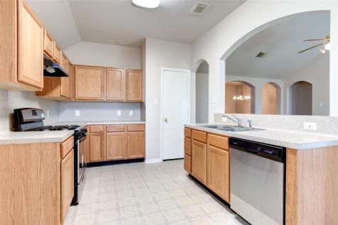 3902 Teal Run Meadows Drive Fresno TX 77545