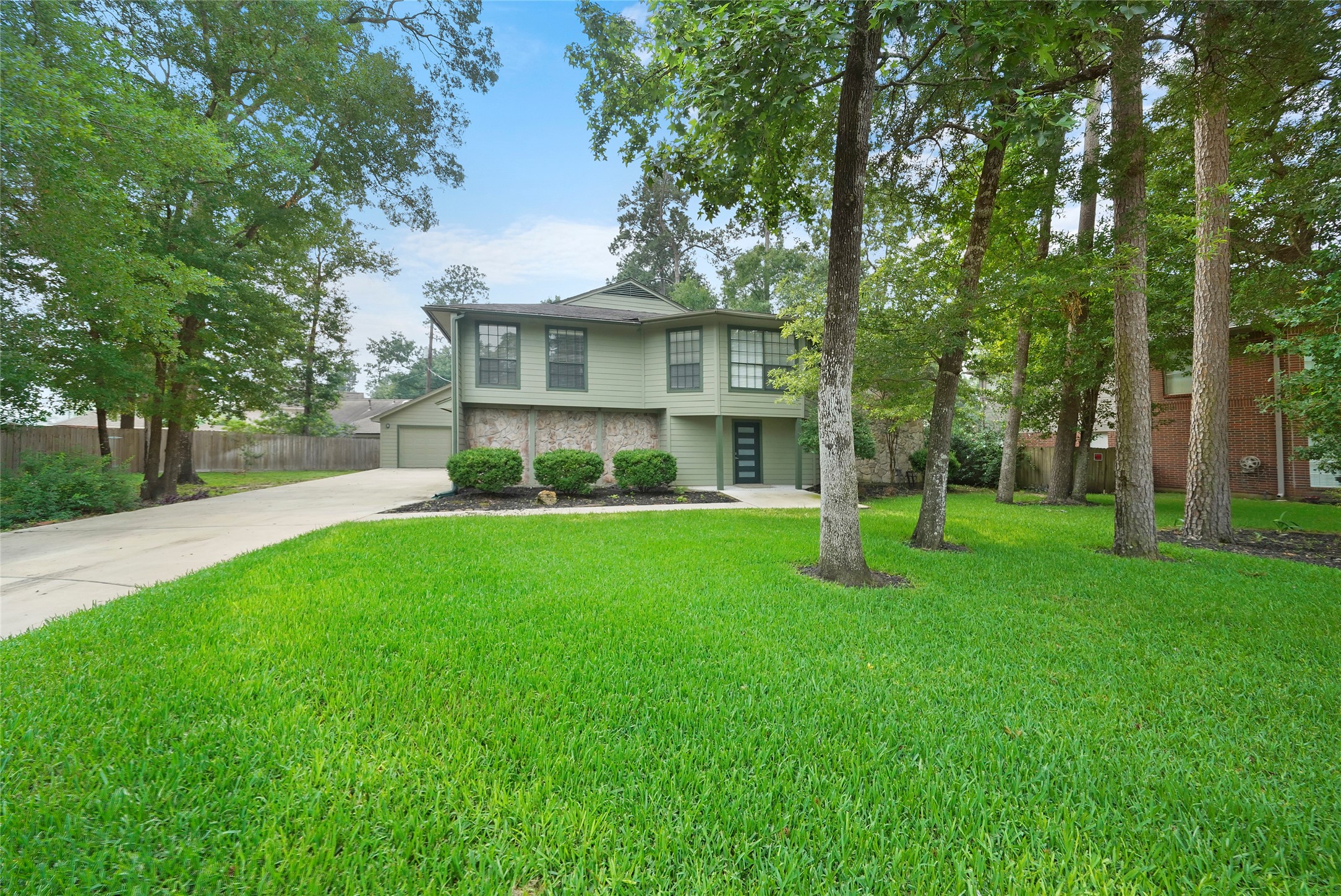 426 Heather Lane Conroe TX 77385