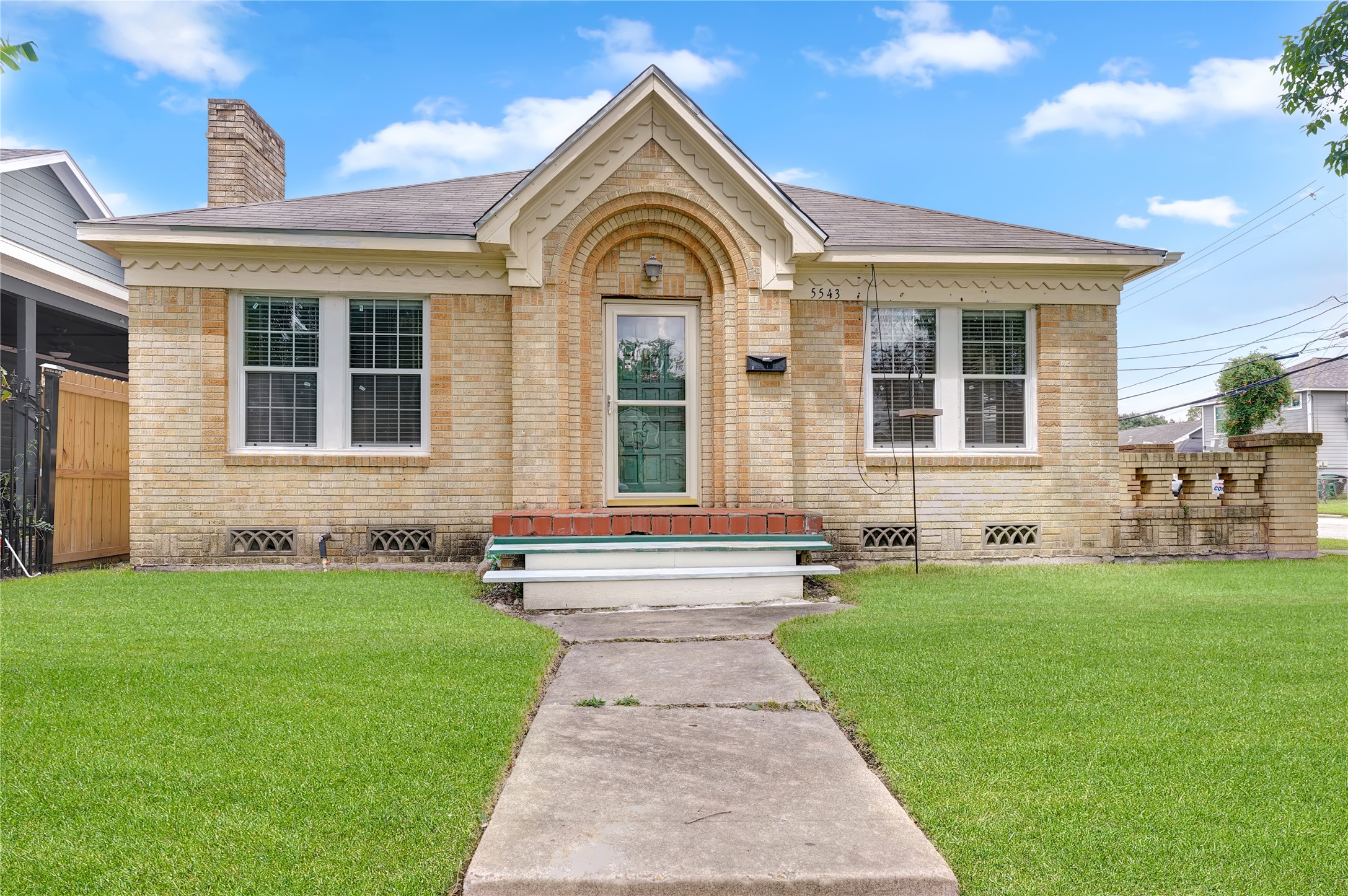 5543 Truett Street Houston TX 77023