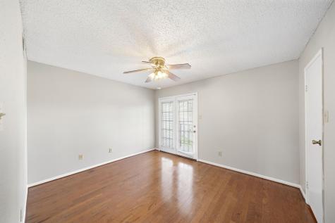 7402 Alabonson Road 506 Houston TX 77088
