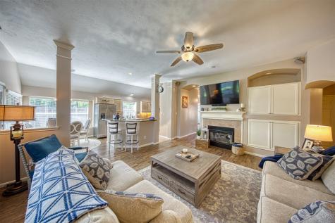 8435 E Copper Lakes Drive Houston TX 77095