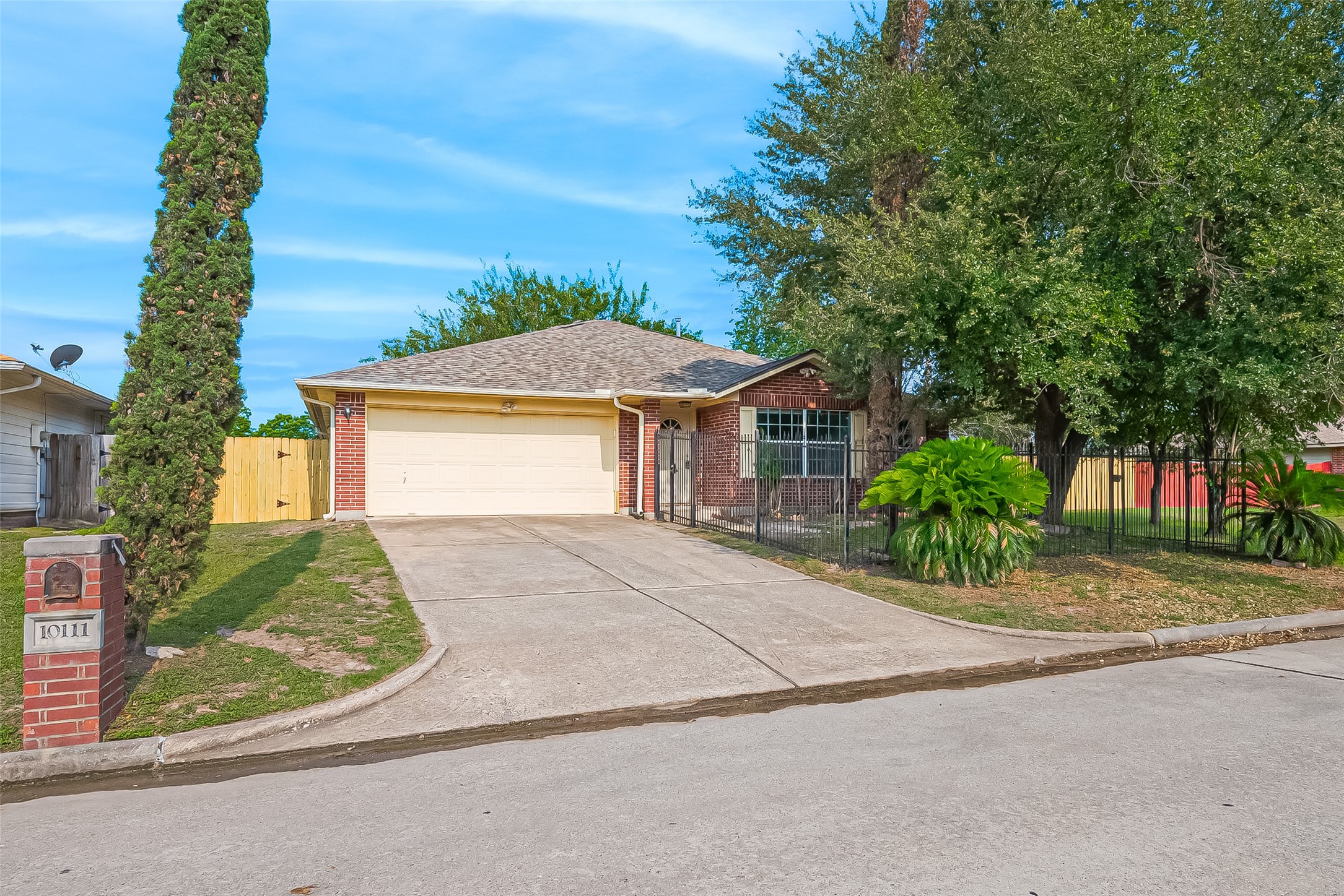 10111 Woodico Court Houston TX 77038