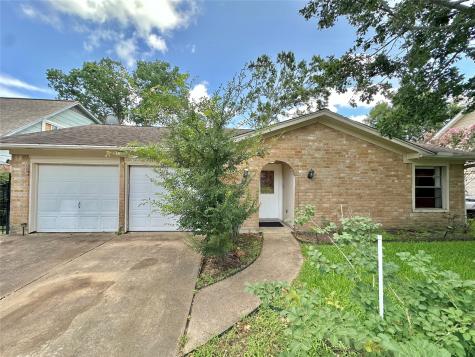 1765 Hialeah Drive Seabrook TX 77586