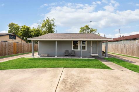 2816 Woodard Street Houston TX 77026