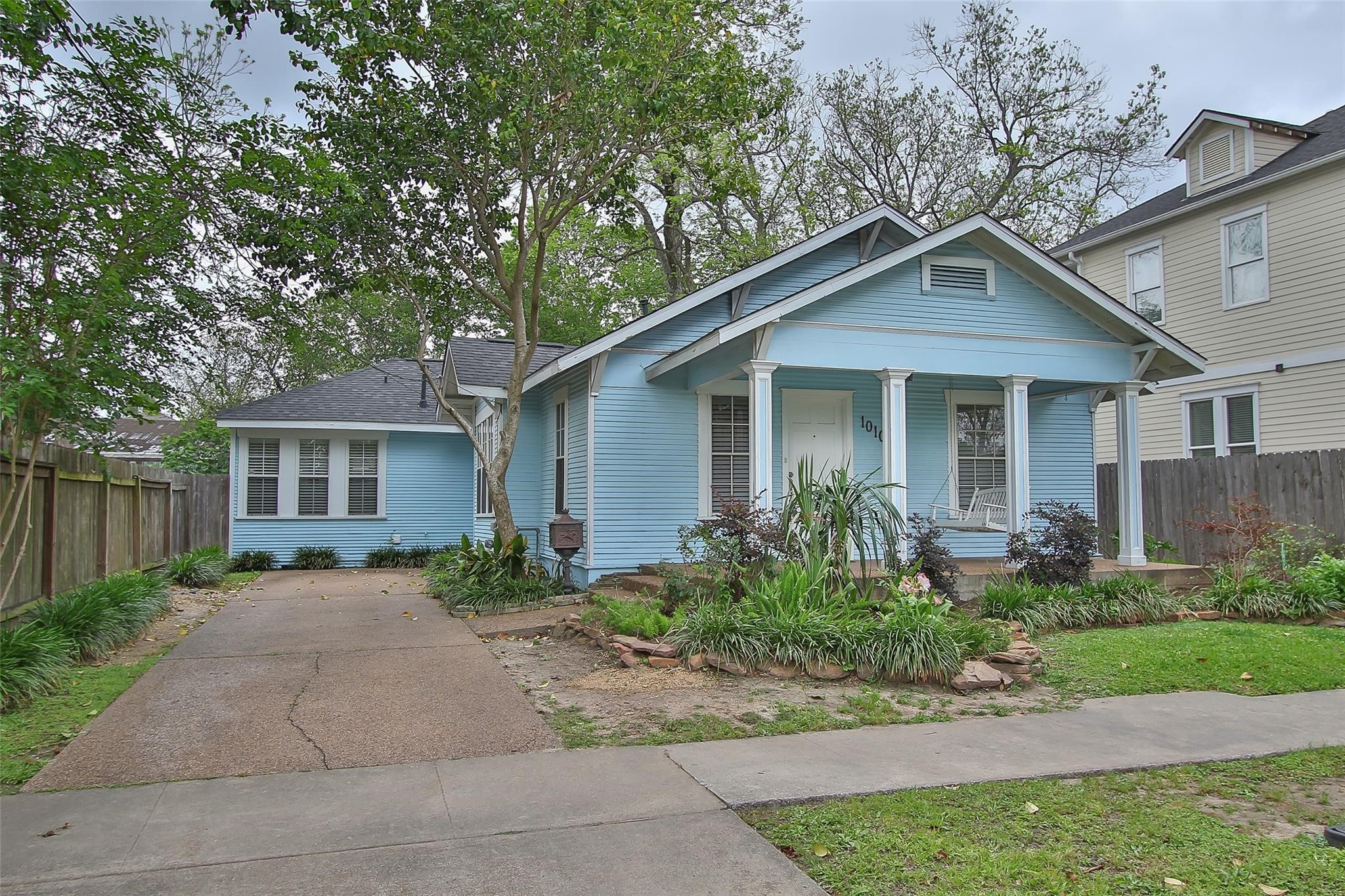 1010 Louise Street Houston TX 77009