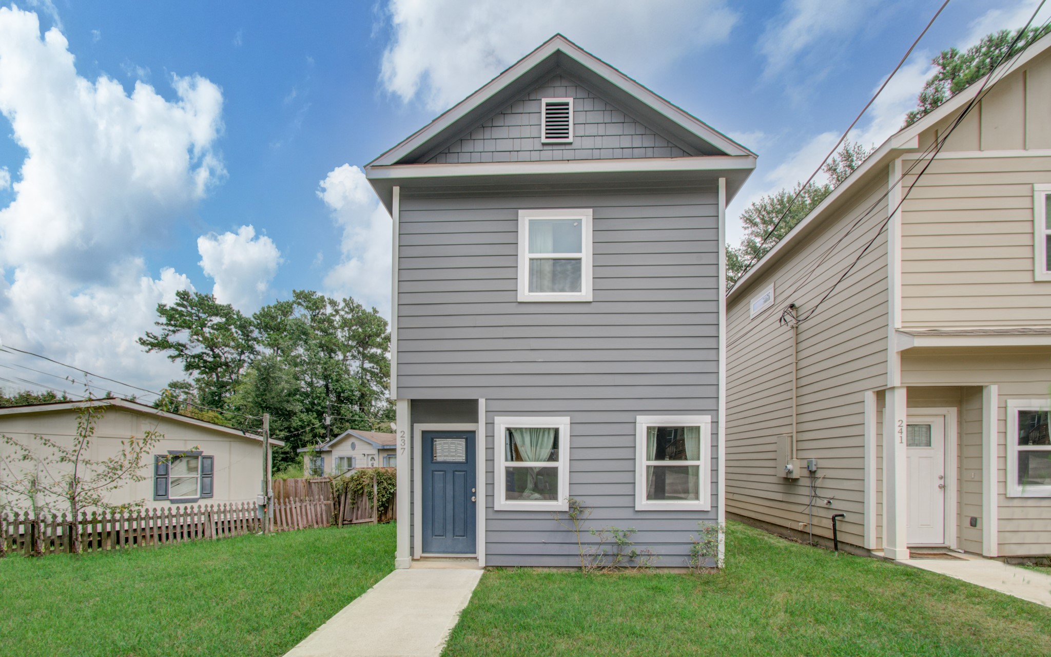237 Northlawn Montgomery TX 77316