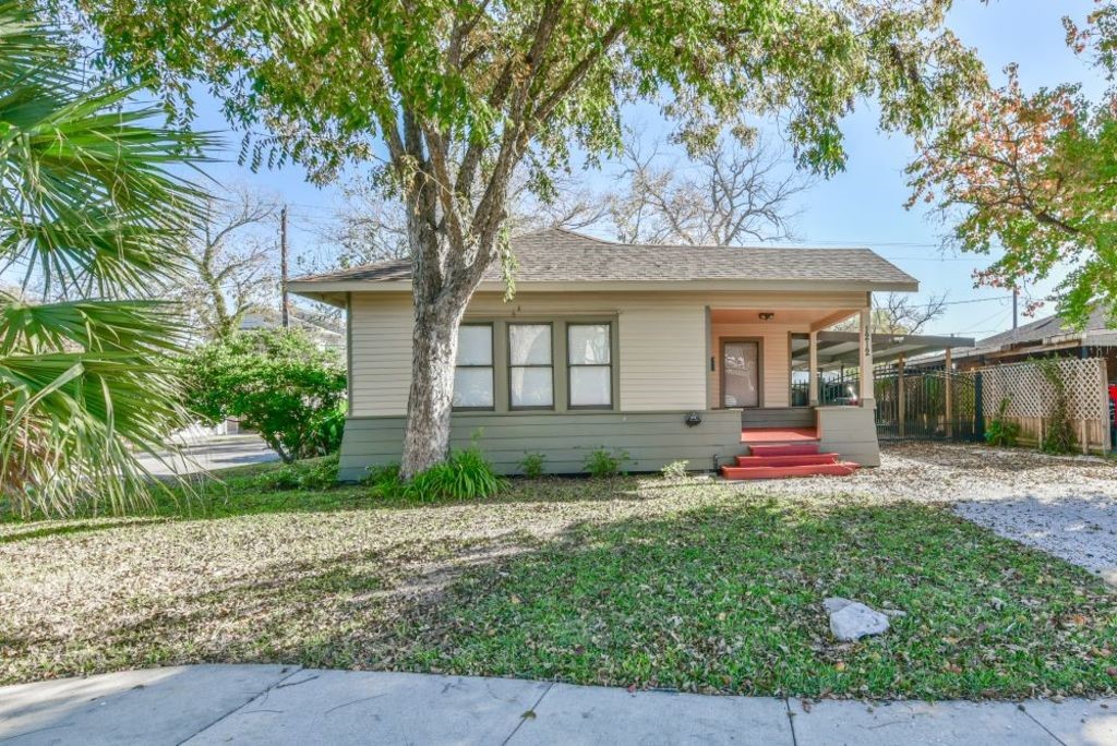 1212 Enid Street Houston TX 77009