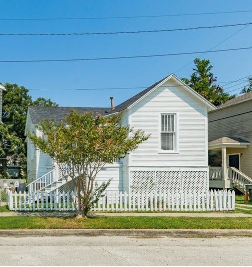 1512 38th Street Galveston TX 77550