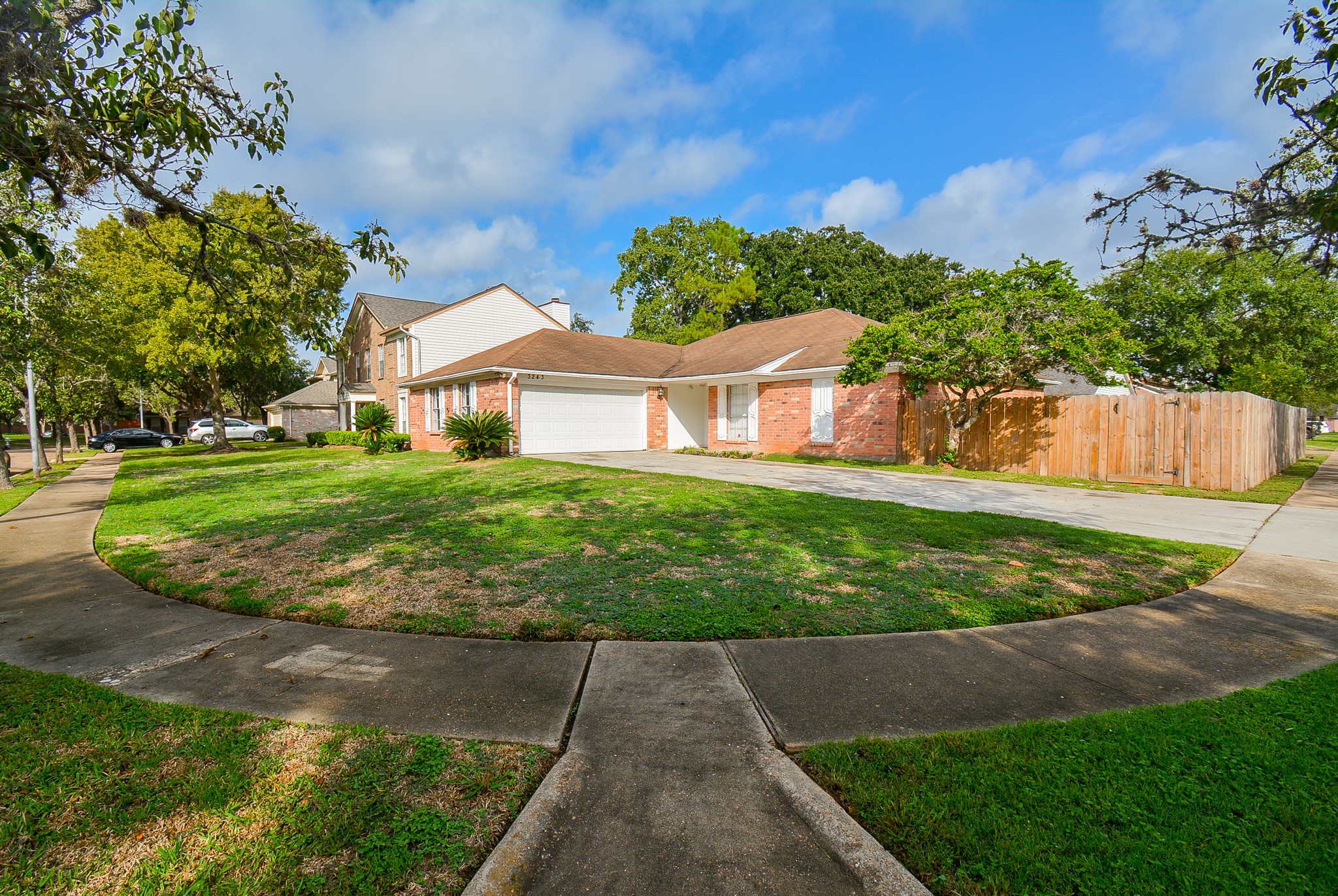 3243 W Rangecrest Place Sugar Land TX 77479